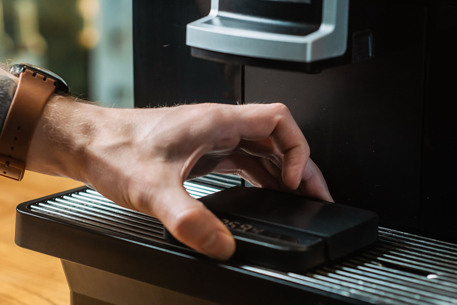 Как приготовить кофе в автоматической кофемашине?