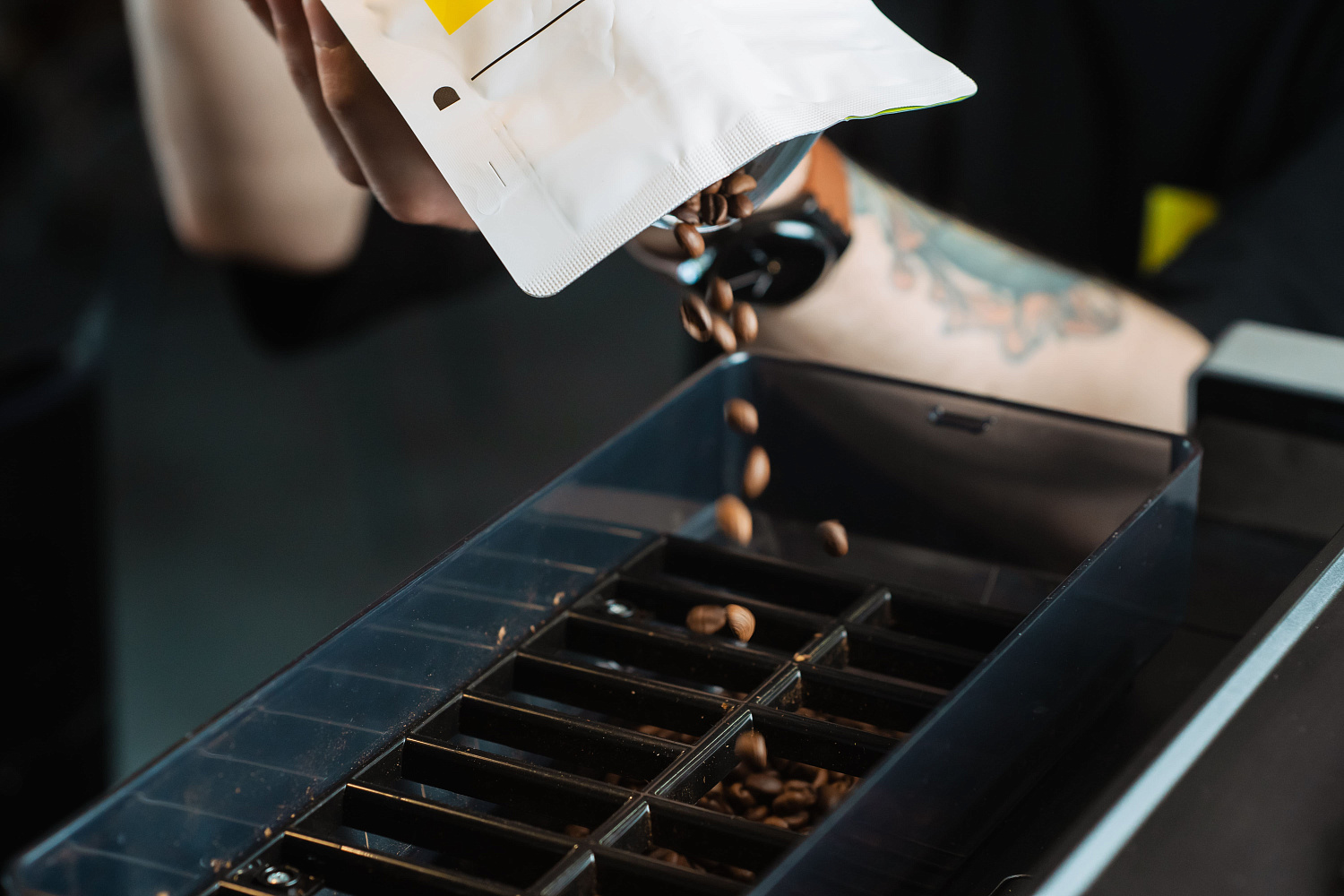 Как приготовить кофе в автоматической кофемашине?